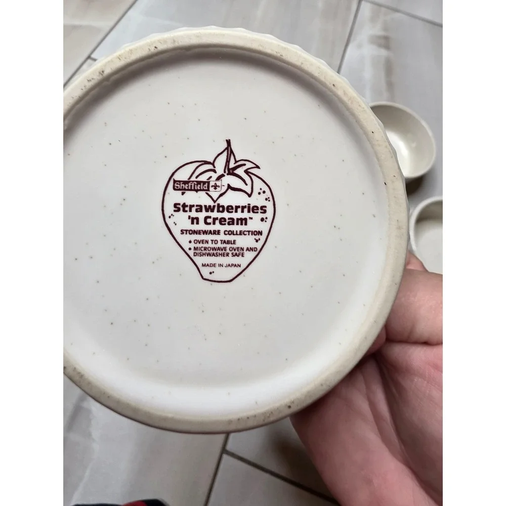 Sheffield Strawberries n Cream Stoneware Ramekin Souffle Dish Set of 3 Japan H3